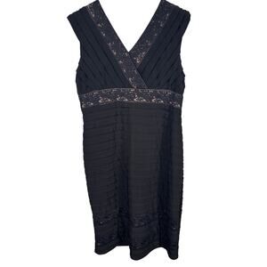 Adriana‎ Papell Surplice Cocktail Dress Women's Size 12 Black V-Neck Cap Sleeve